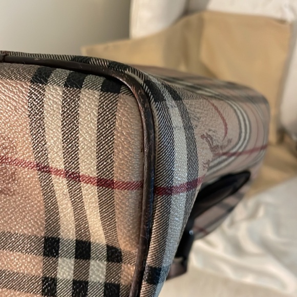 BURBERRY Haymarket Check Small Chester Bag - Picture 10 of 16